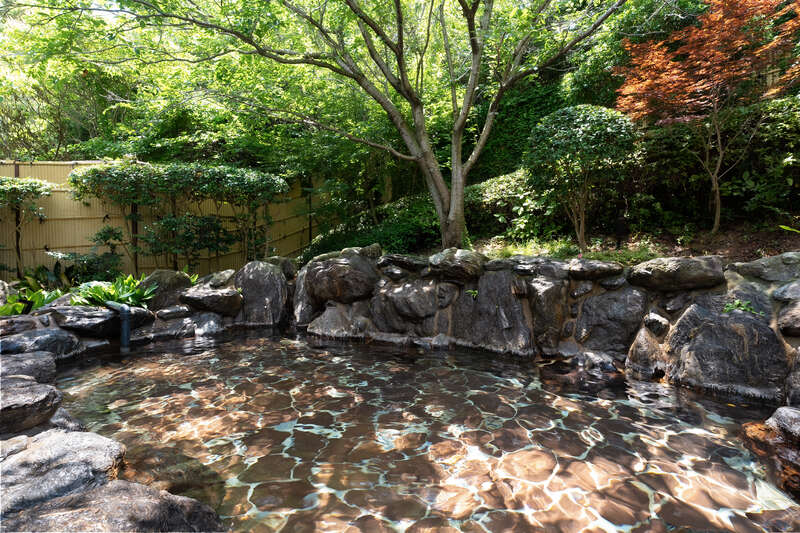 露天風呂　画像提供：メルキュール福岡宗像リゾート＆スパ