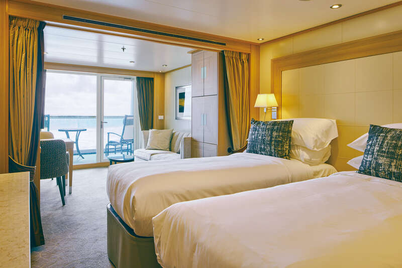 客室：ベランダスイート　 提供元：商船三井クルーズ(株)