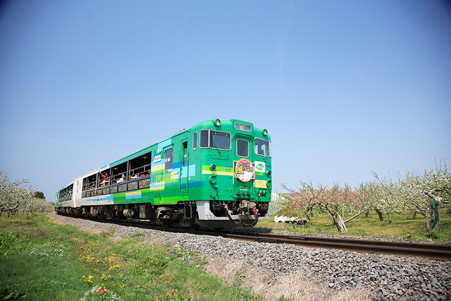風っこ号(イメージ) 　画像提供：ジェイアール東日本企画秋田支社