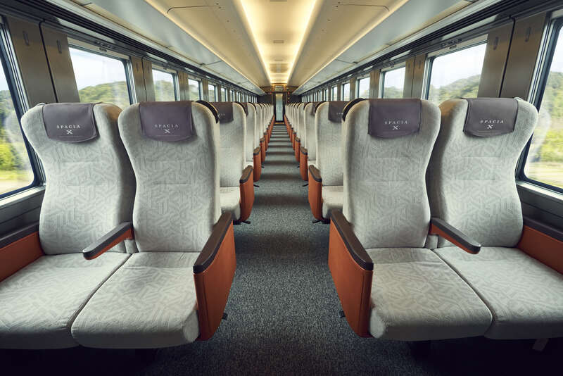 スペーシアXスタンダードシート　提供元：東武鉄道