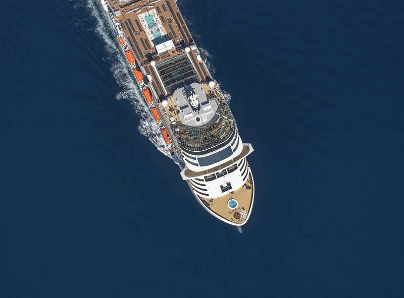 MSCベリッシマ　船体　提供：MSCクルーズジャパン