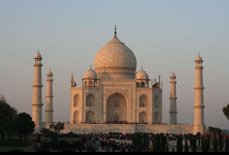 タージ・マハル（イメージ）　提供：株式会社ワールドコンパス   　※タージ・マハルは現在改修工事中で足場が組まれた状態になっています（工事終了時期は未定）