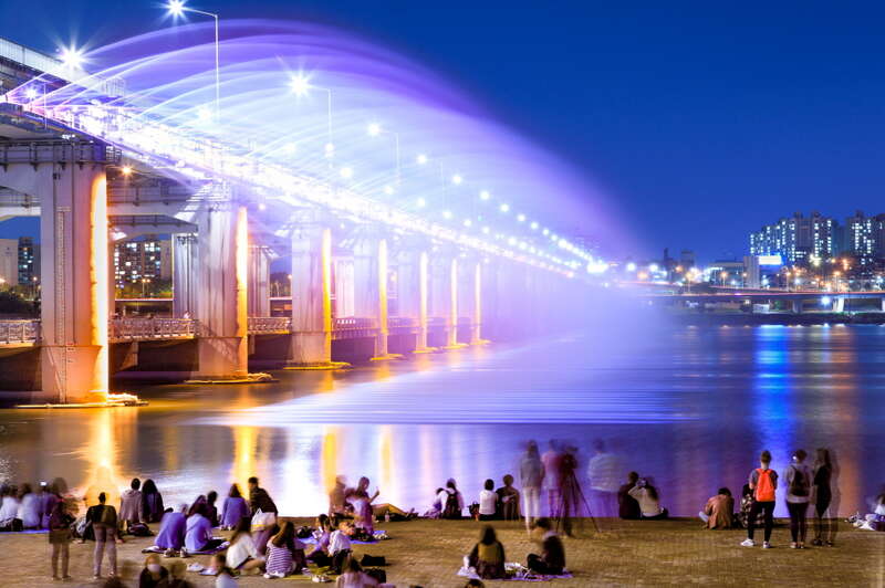 盤浦大橋噴水夜景（イメージ）(※1)　提供：グッドフィールツアー